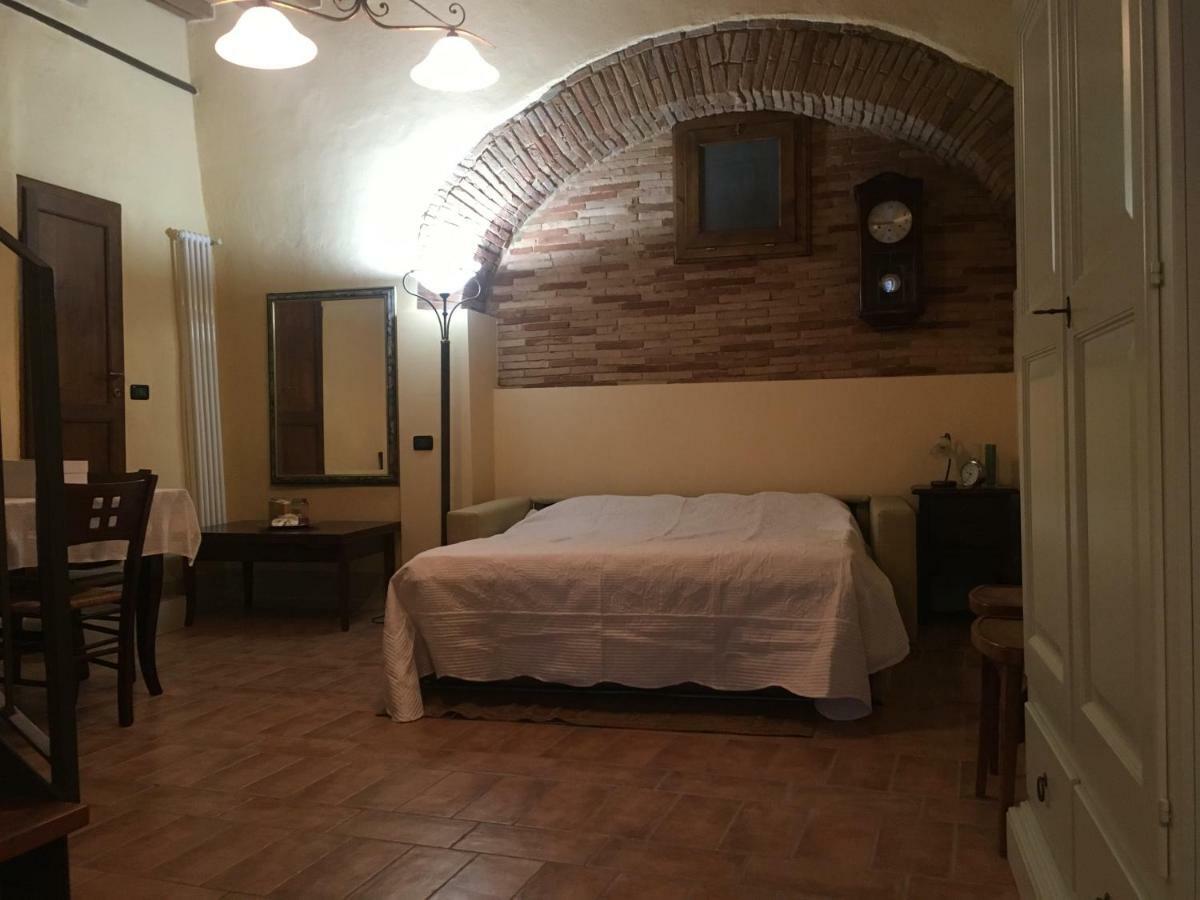 Loft De' Riccardi Apartment คิอานนี ภายนอก รูปภาพ